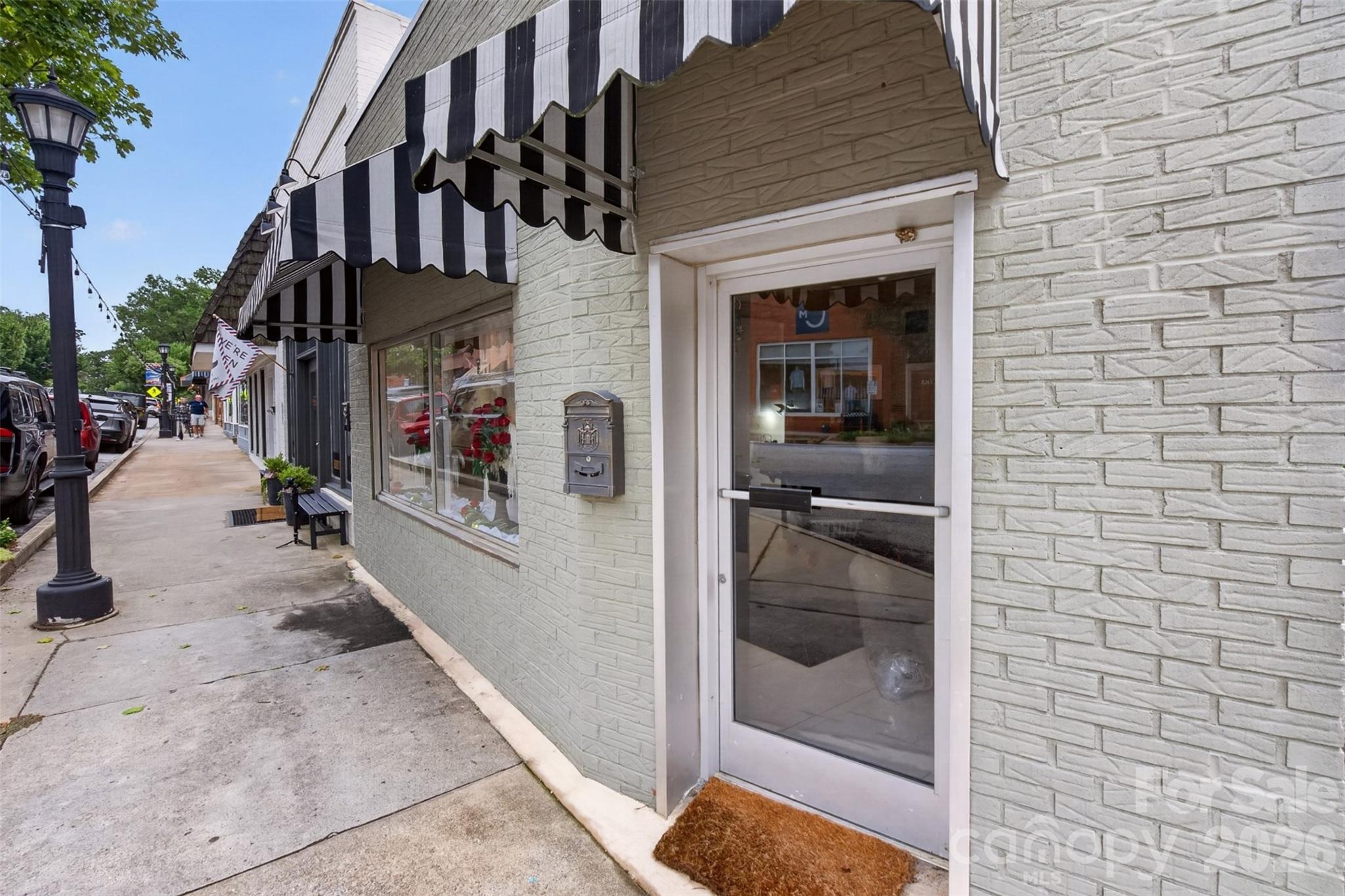 main property photo 20