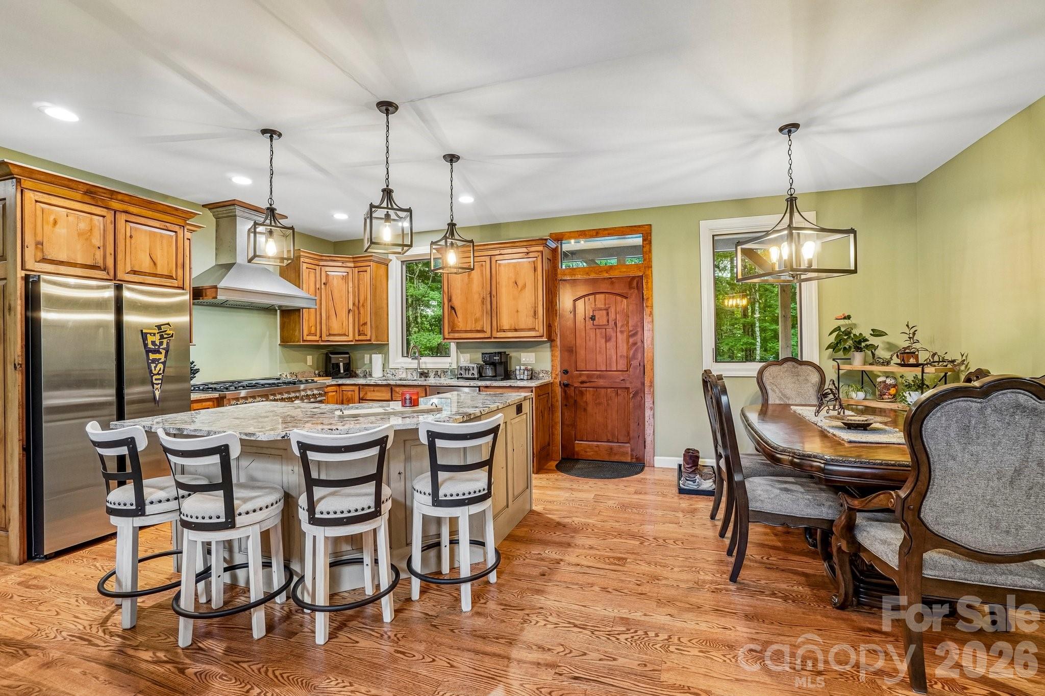 main property photo 15