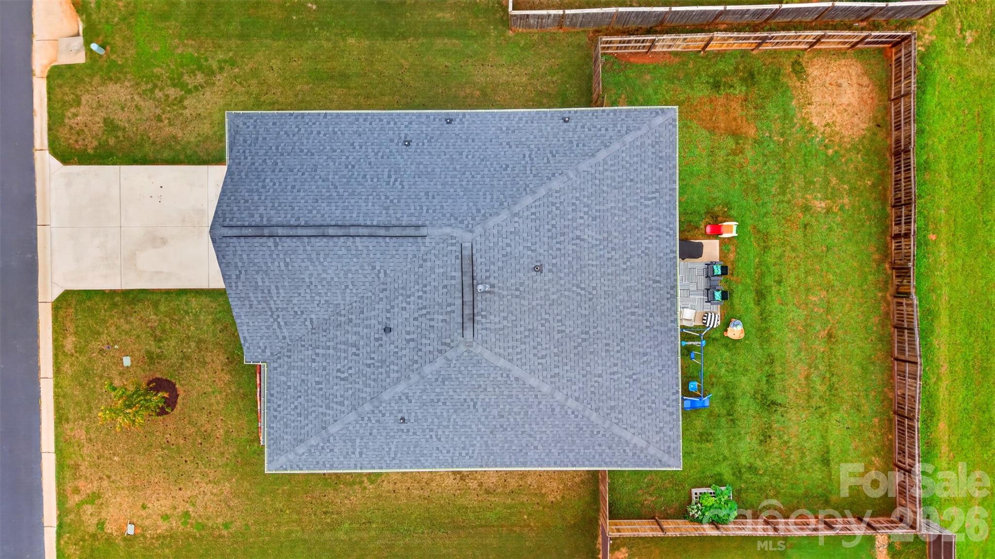 main property photo 45