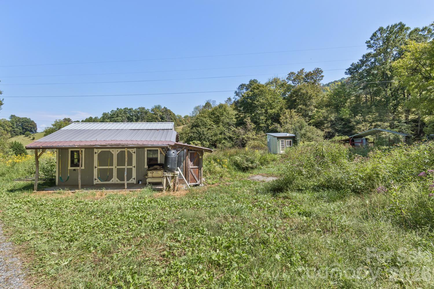 main property photo 6