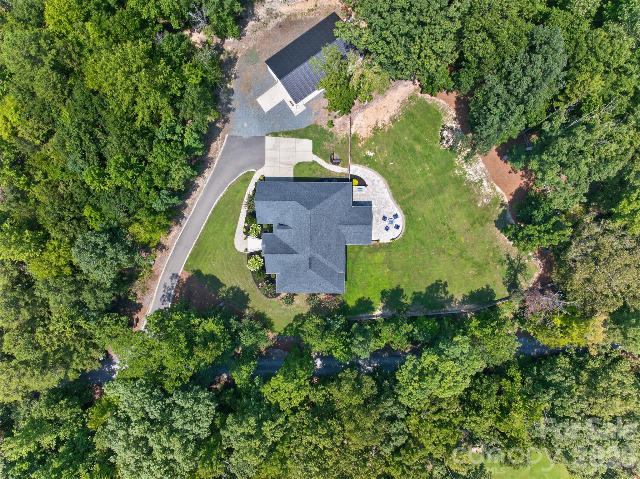 main property photo 32