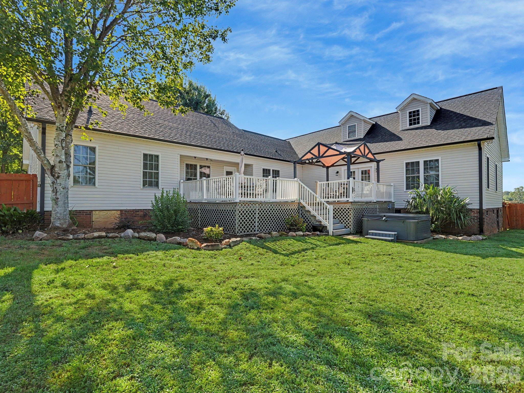 main property photo 41