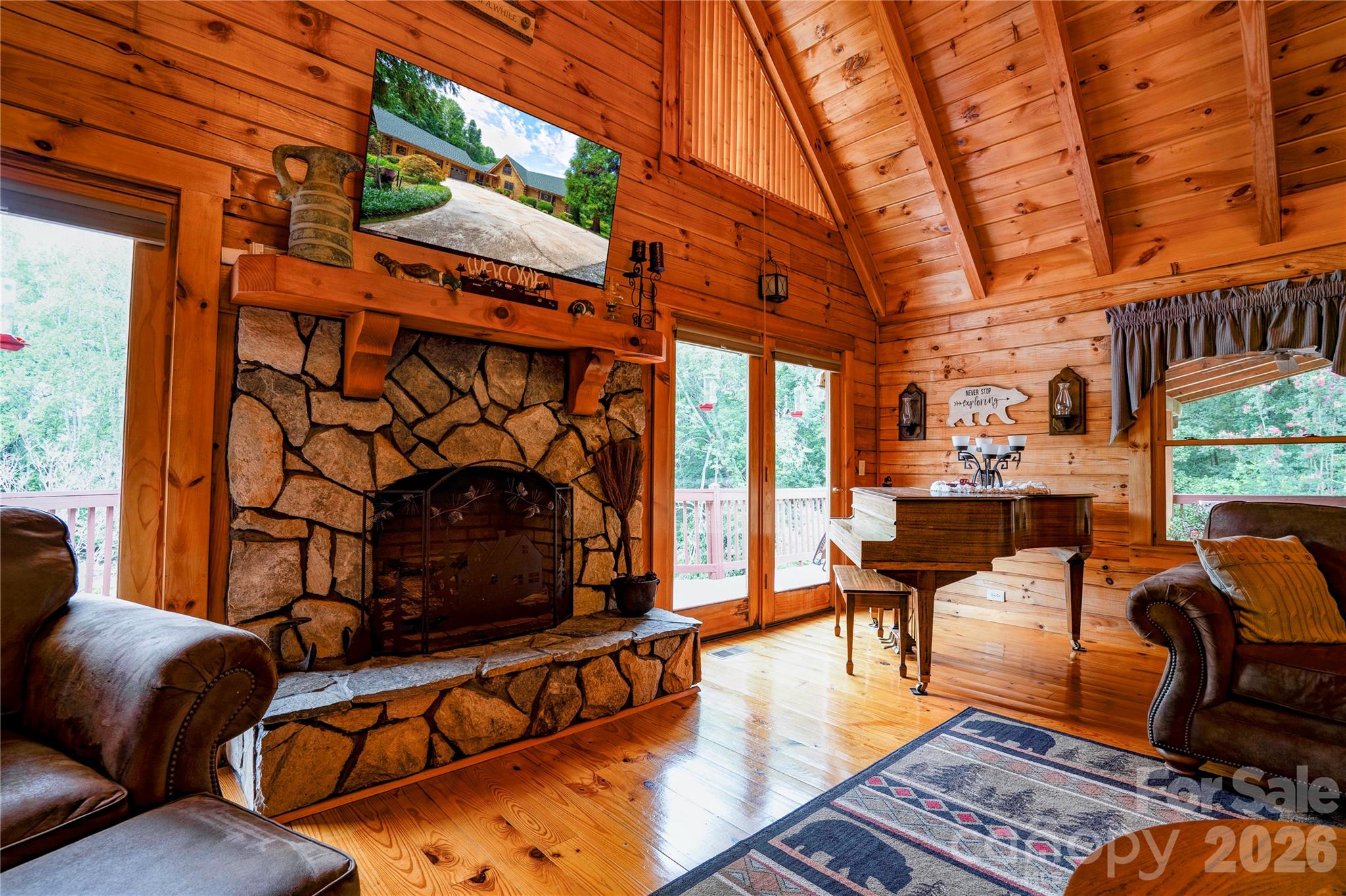 main property photo 5