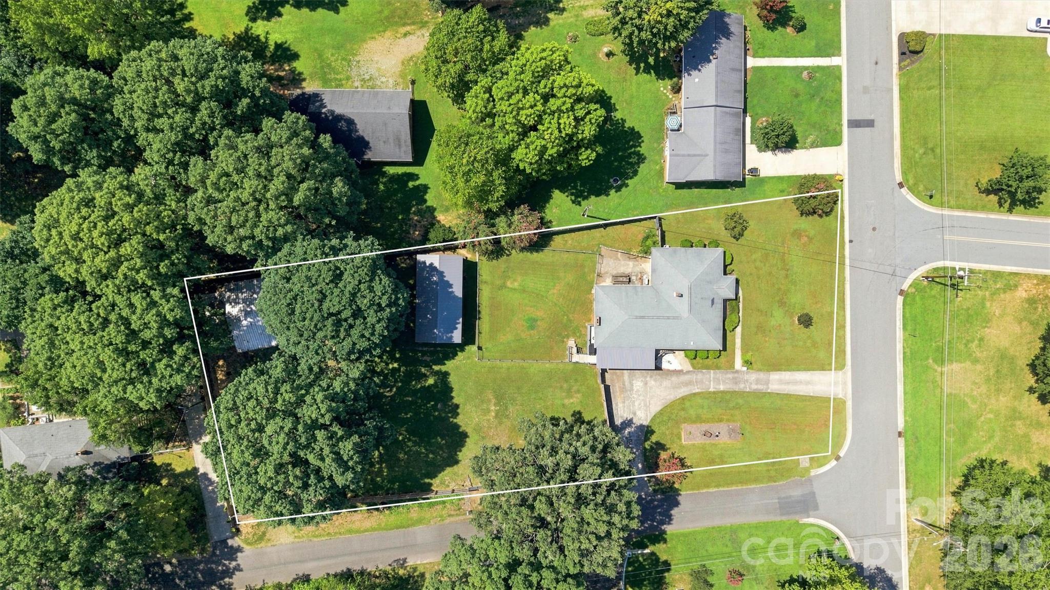 main property photo 35
