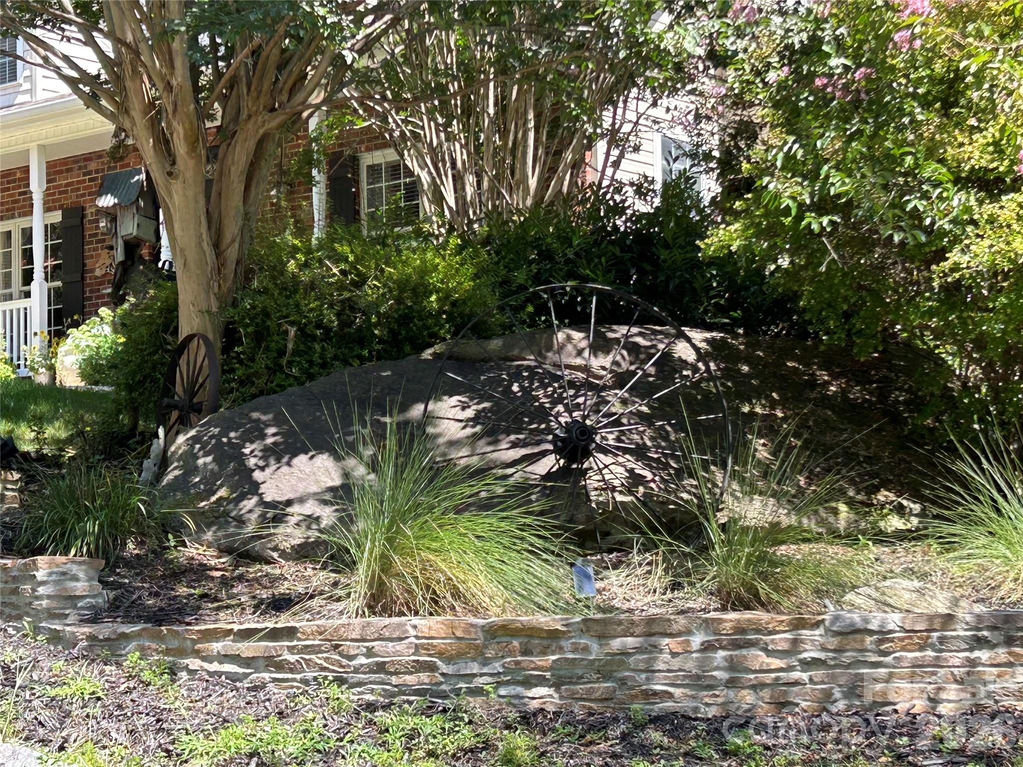 main property photo 41