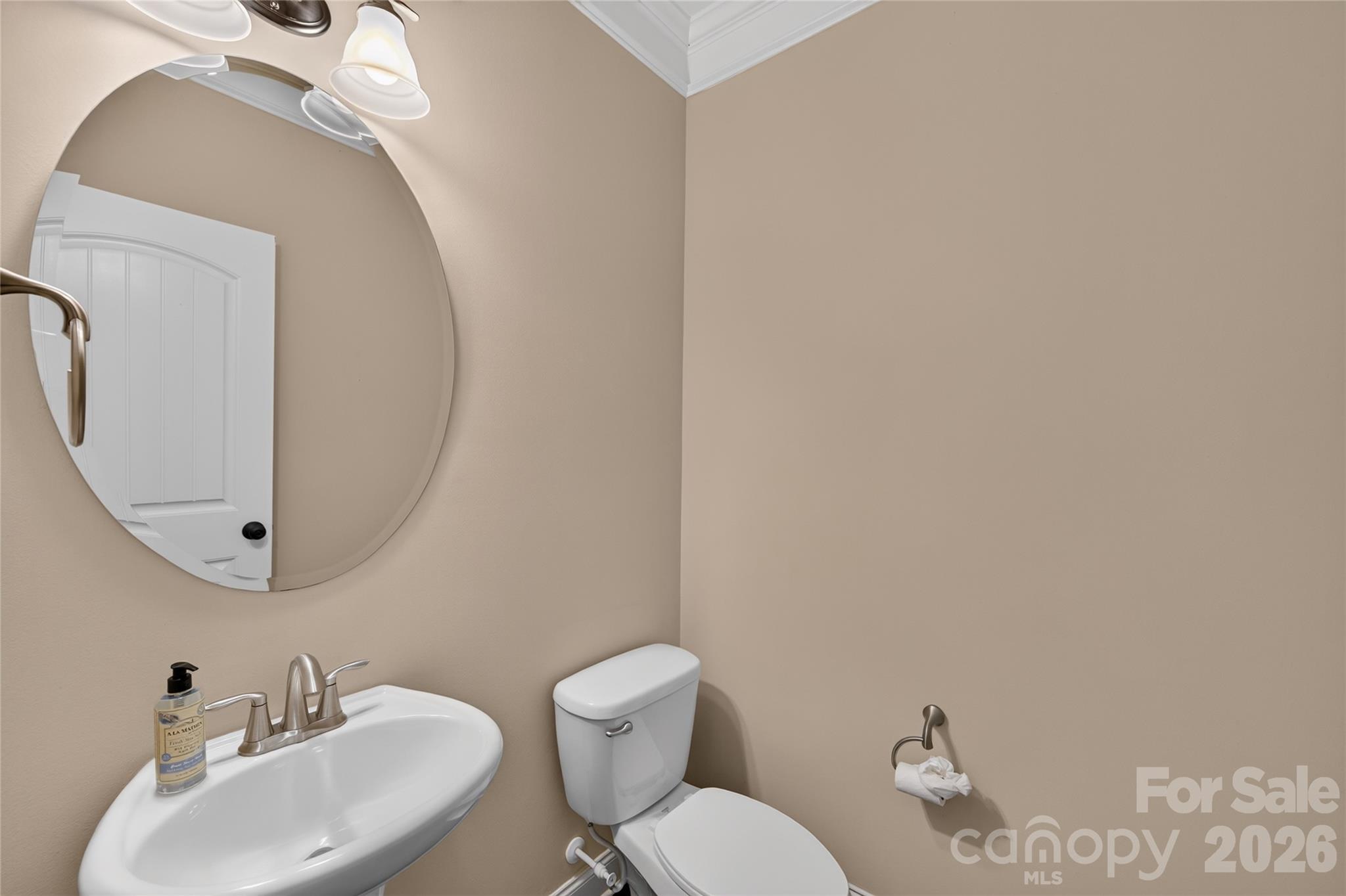 main property photo 9