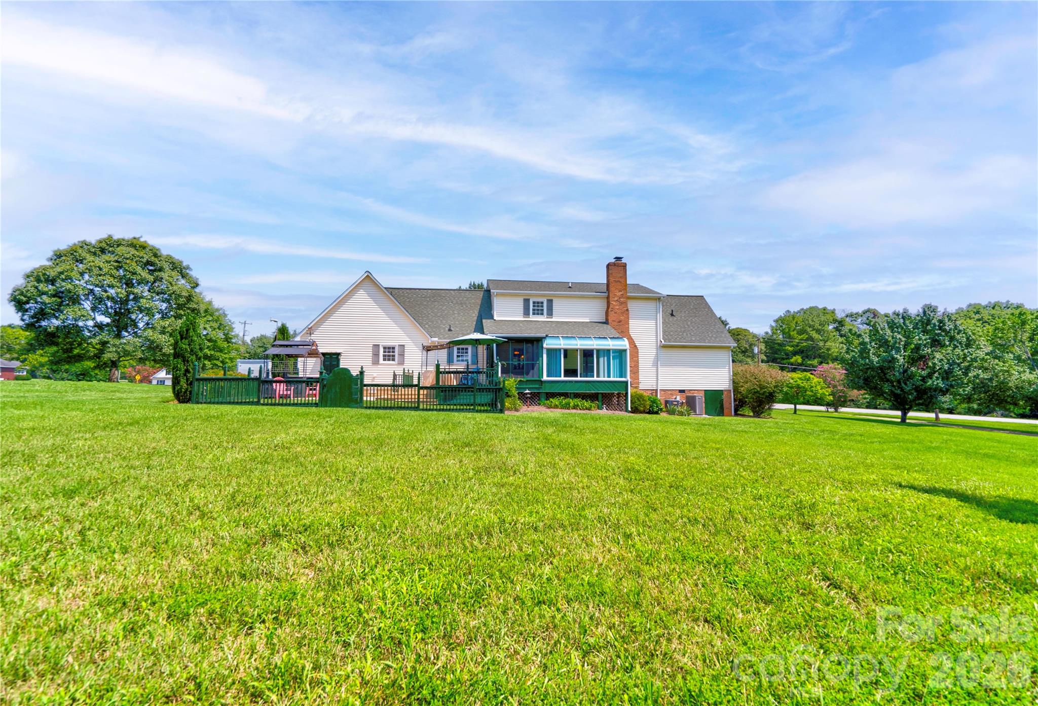 main property photo 38