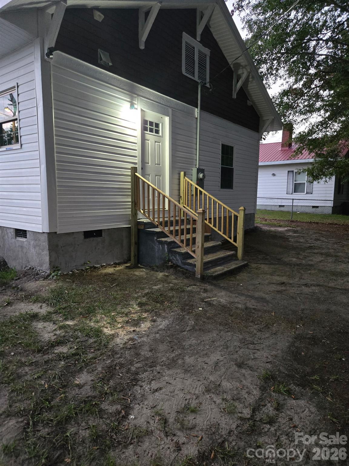 main property photo 19