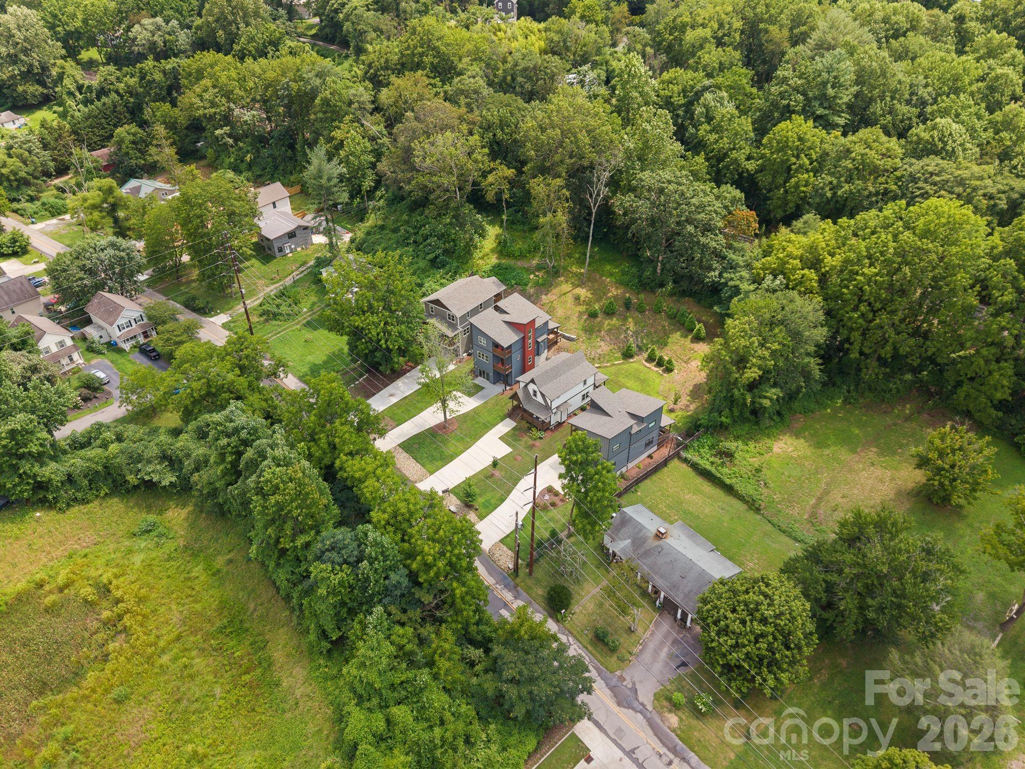main property photo 41