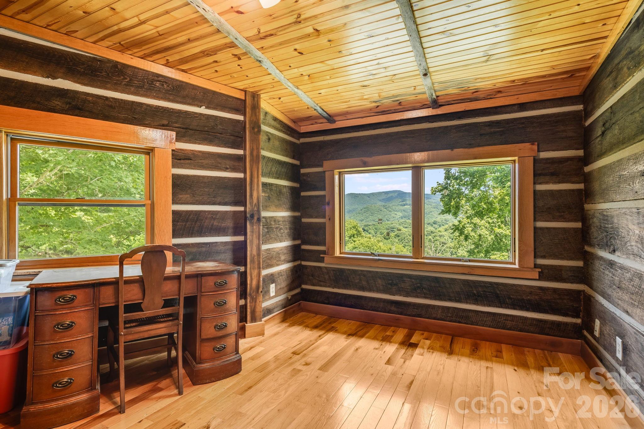 main property photo 30
