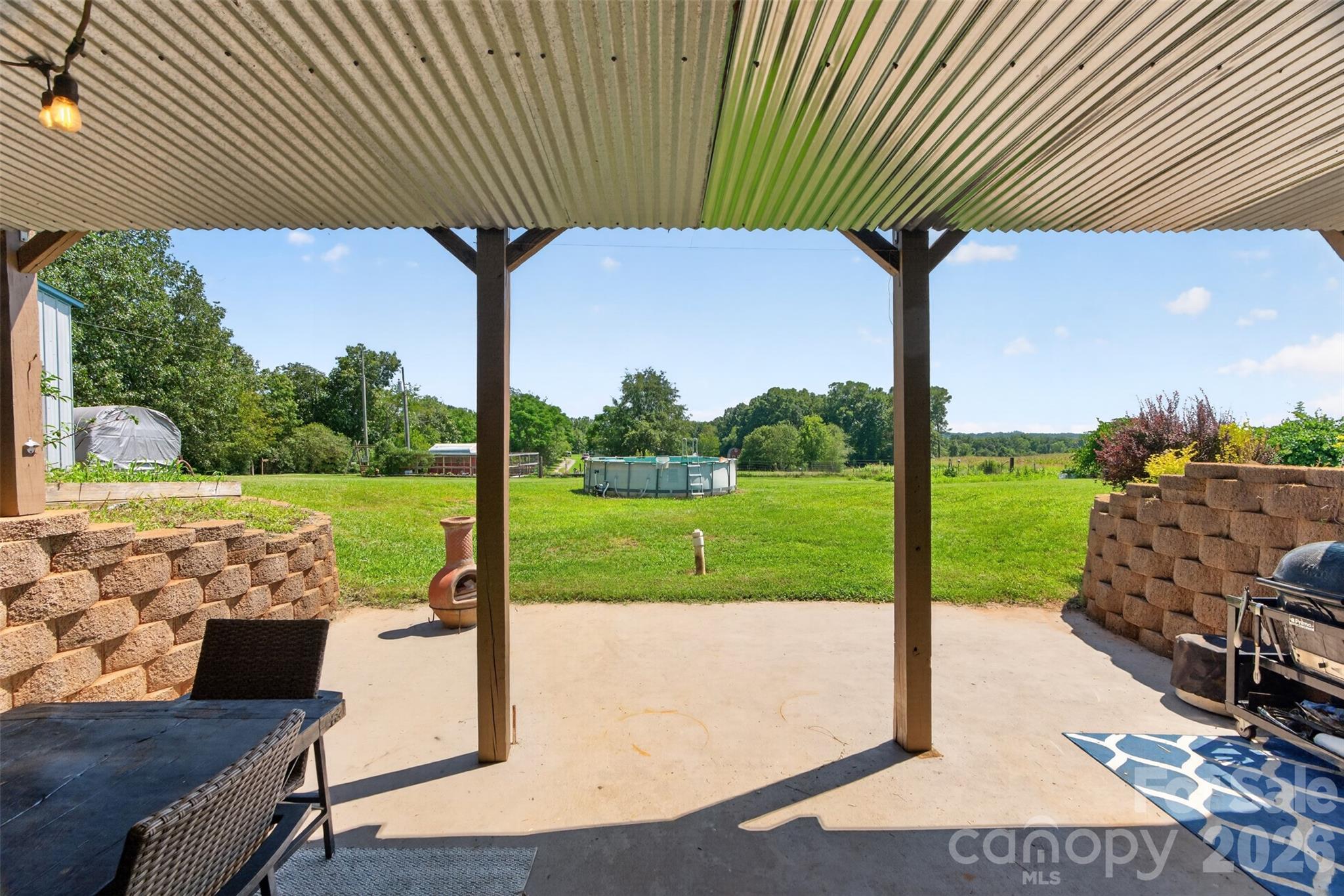 main property photo 31
