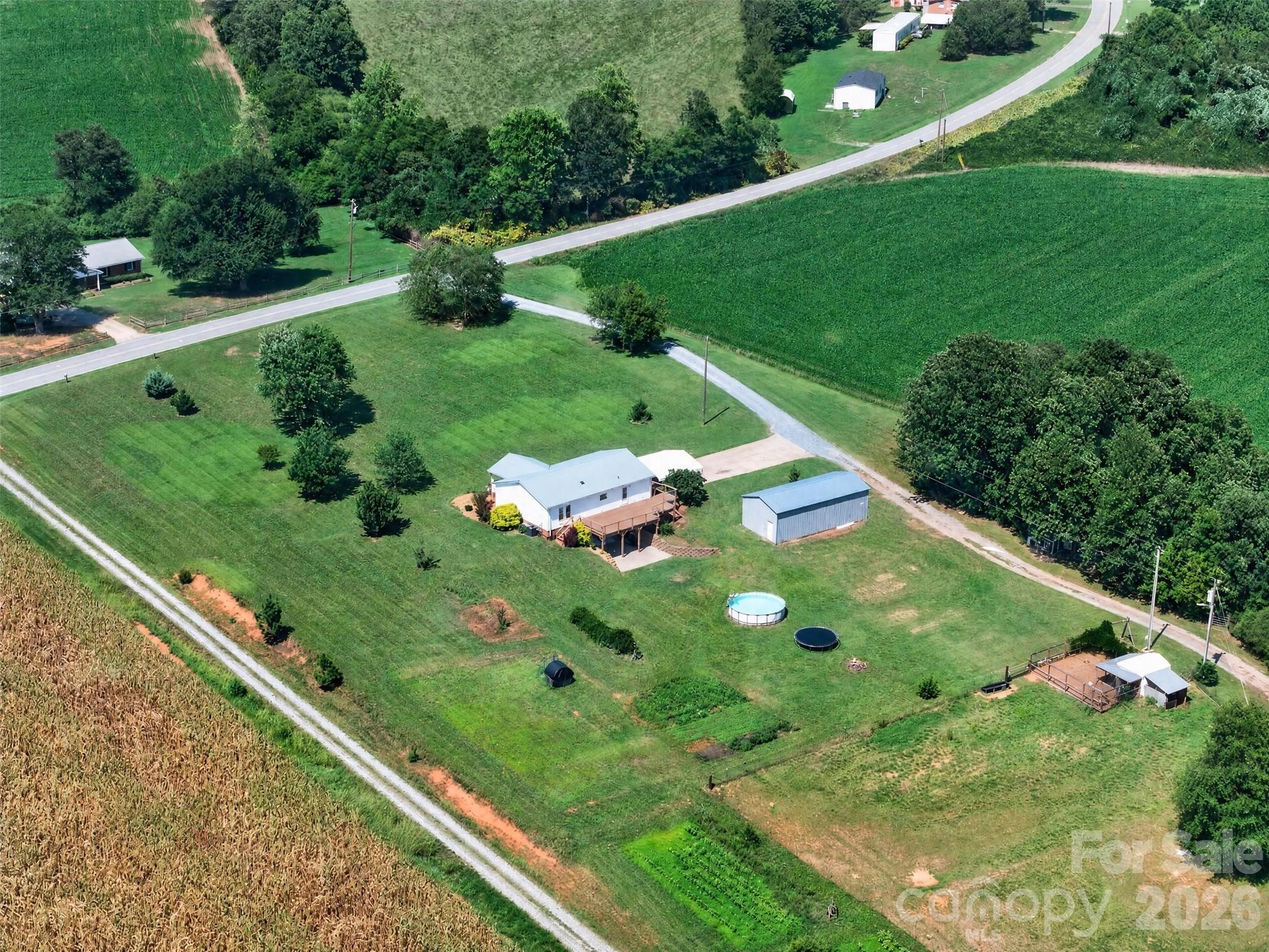 main property photo 44