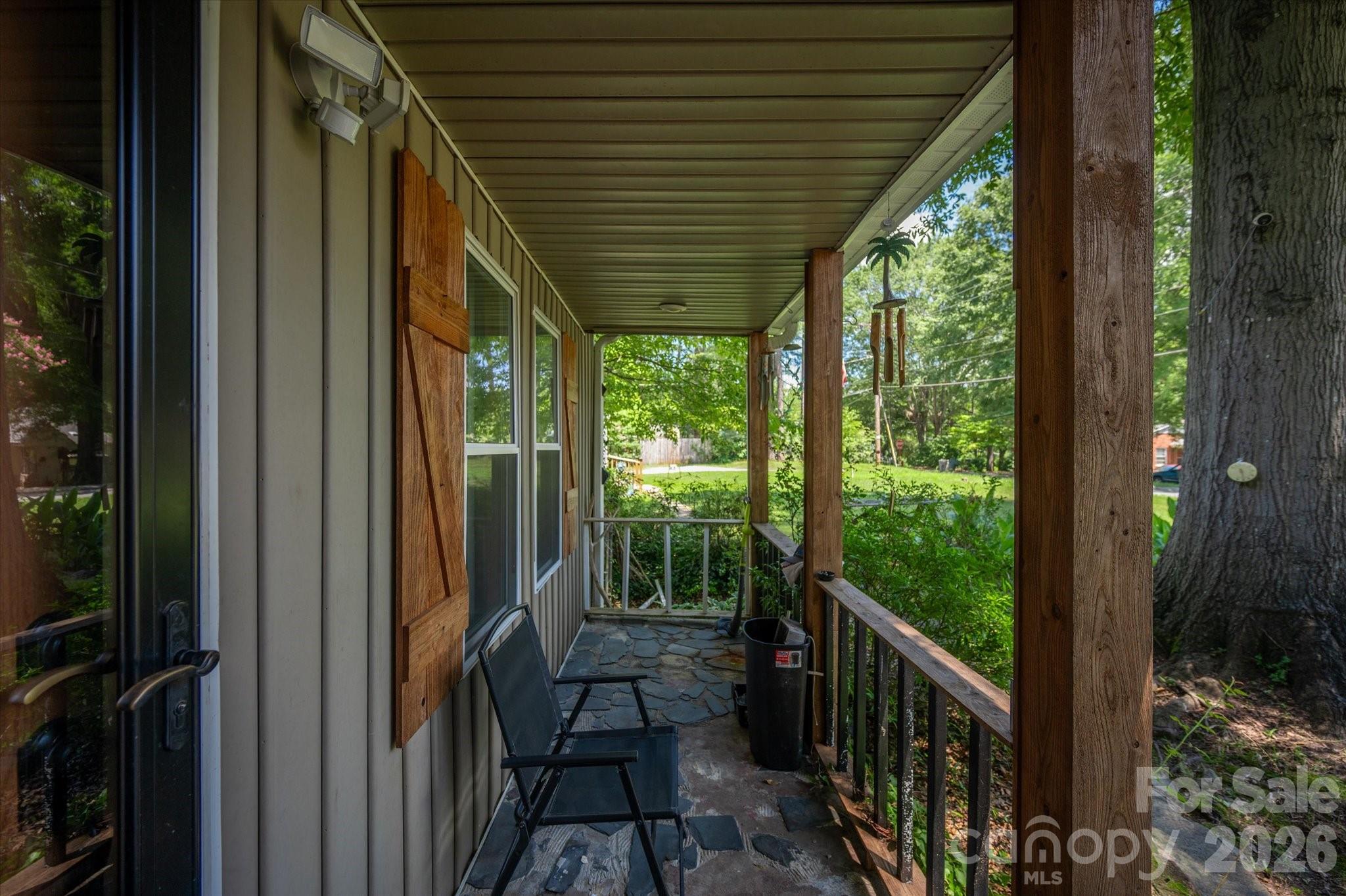 main property photo 4