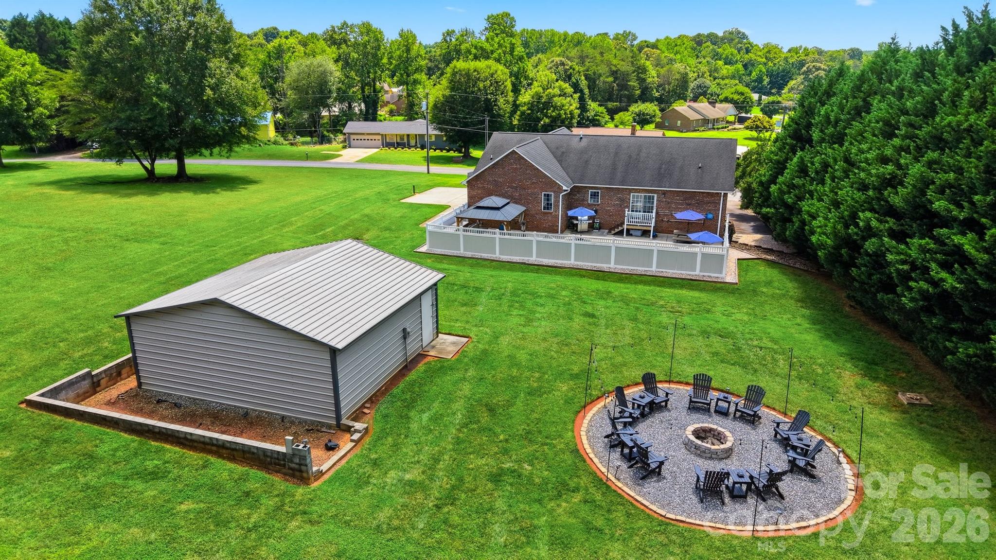 main property photo 41