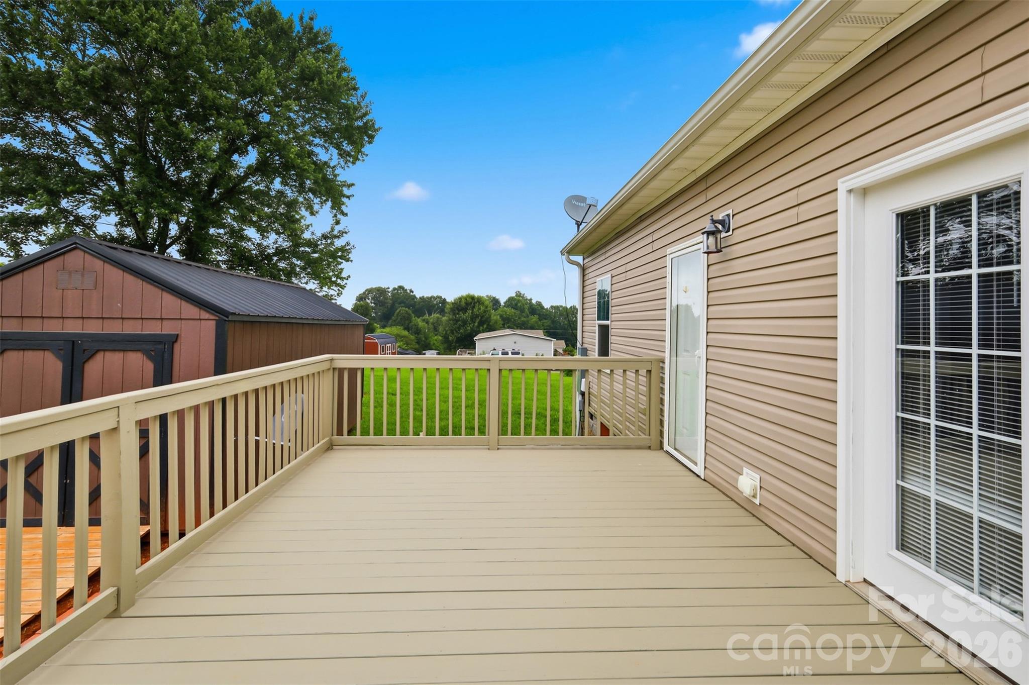 main property photo 38