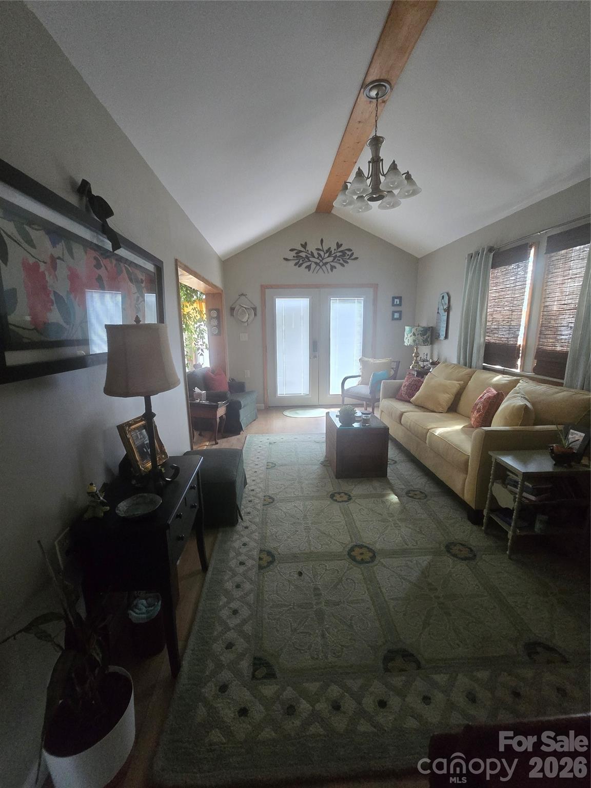 main property photo 4
