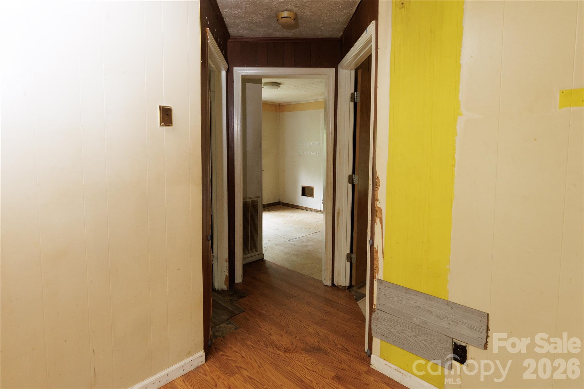 main property photo 13