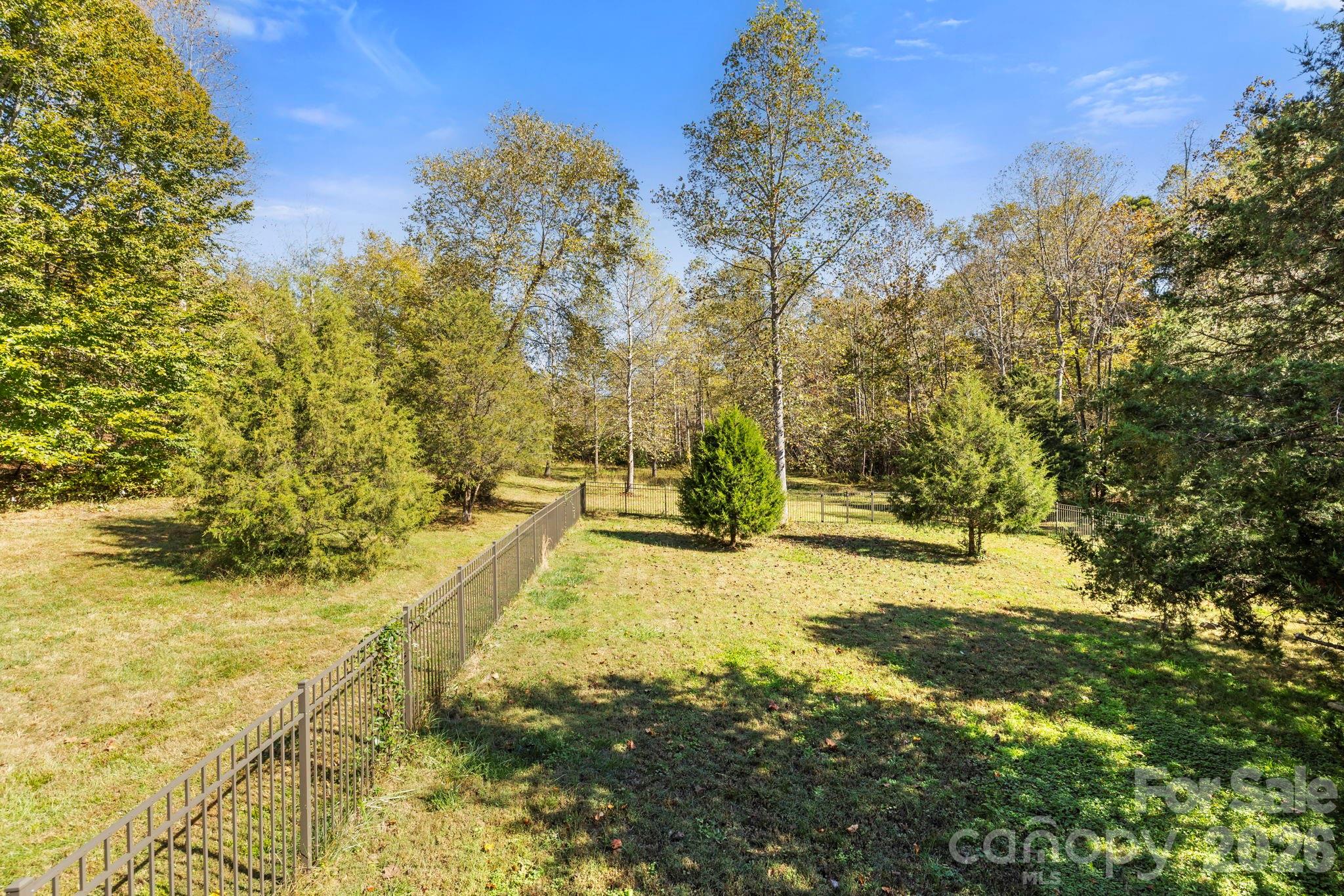 main property photo 26