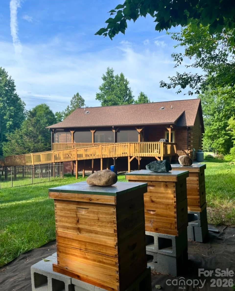 main property photo 44