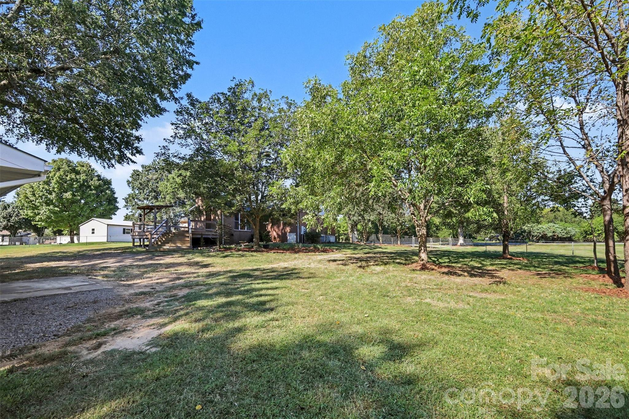 main property photo 30
