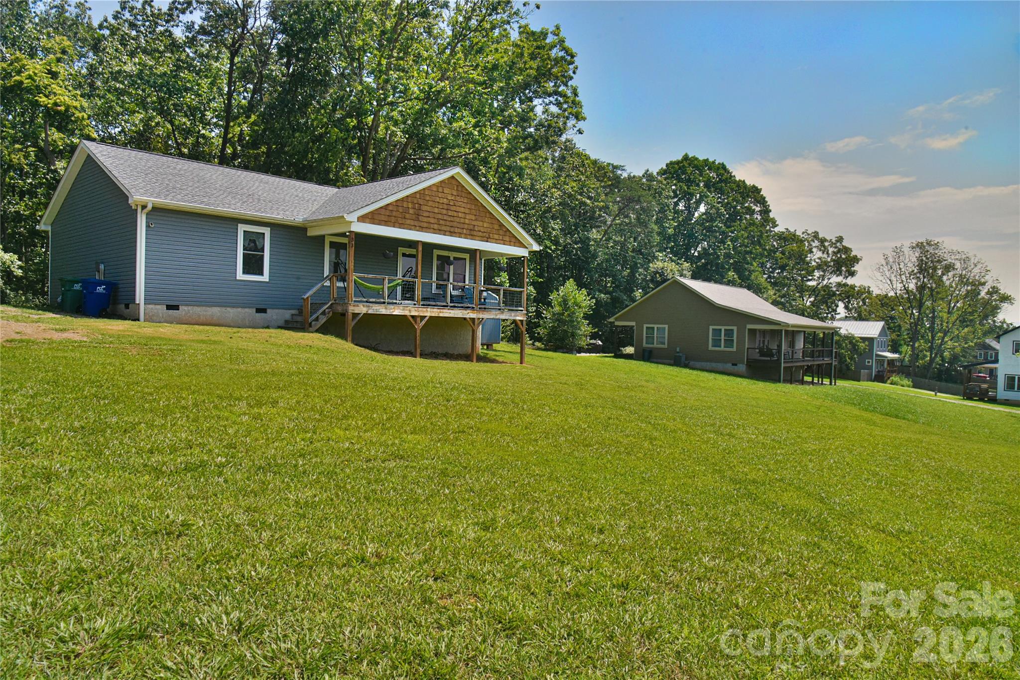 main property photo 17