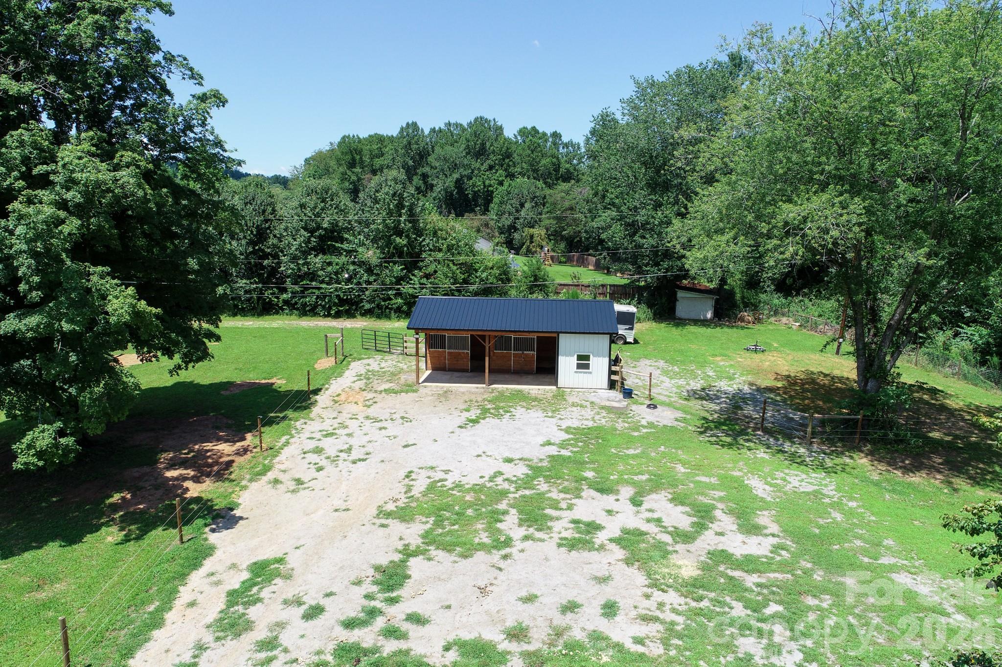main property photo 31