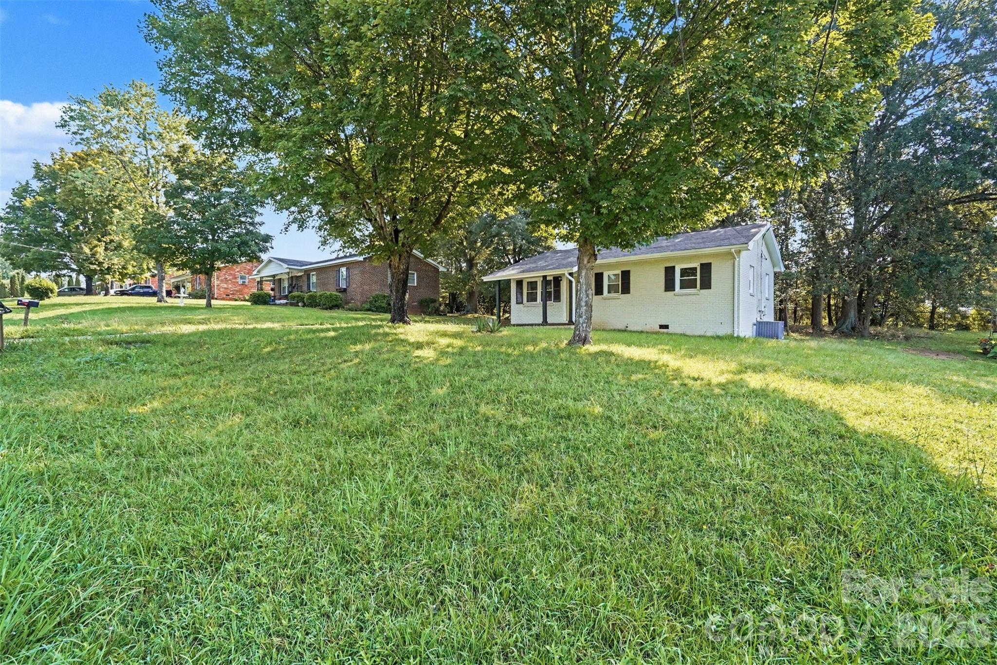 main property photo 32