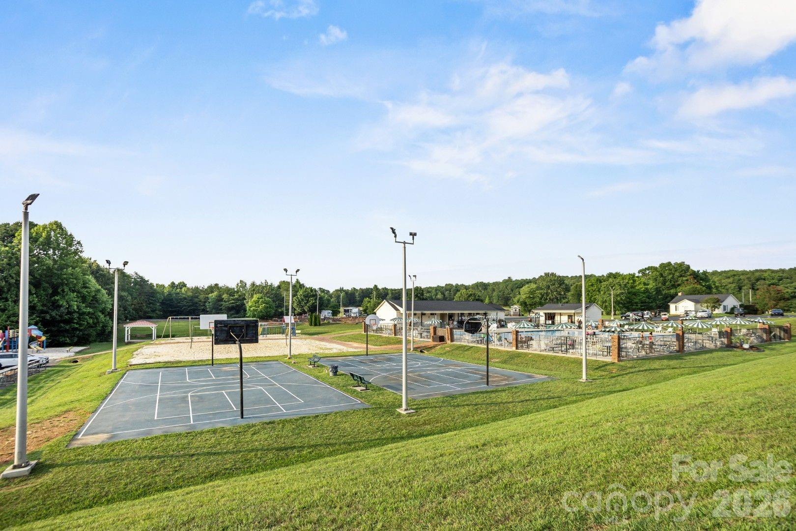 main property photo 19