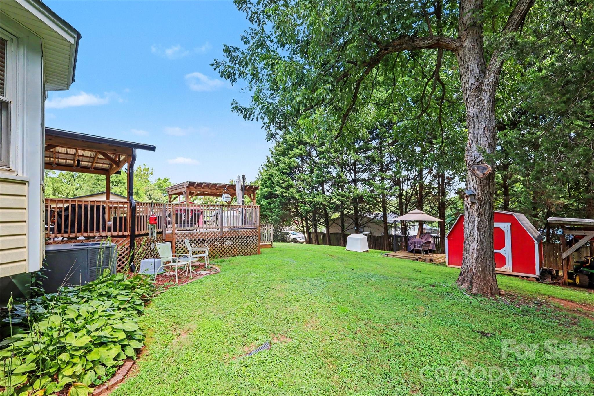 main property photo 23