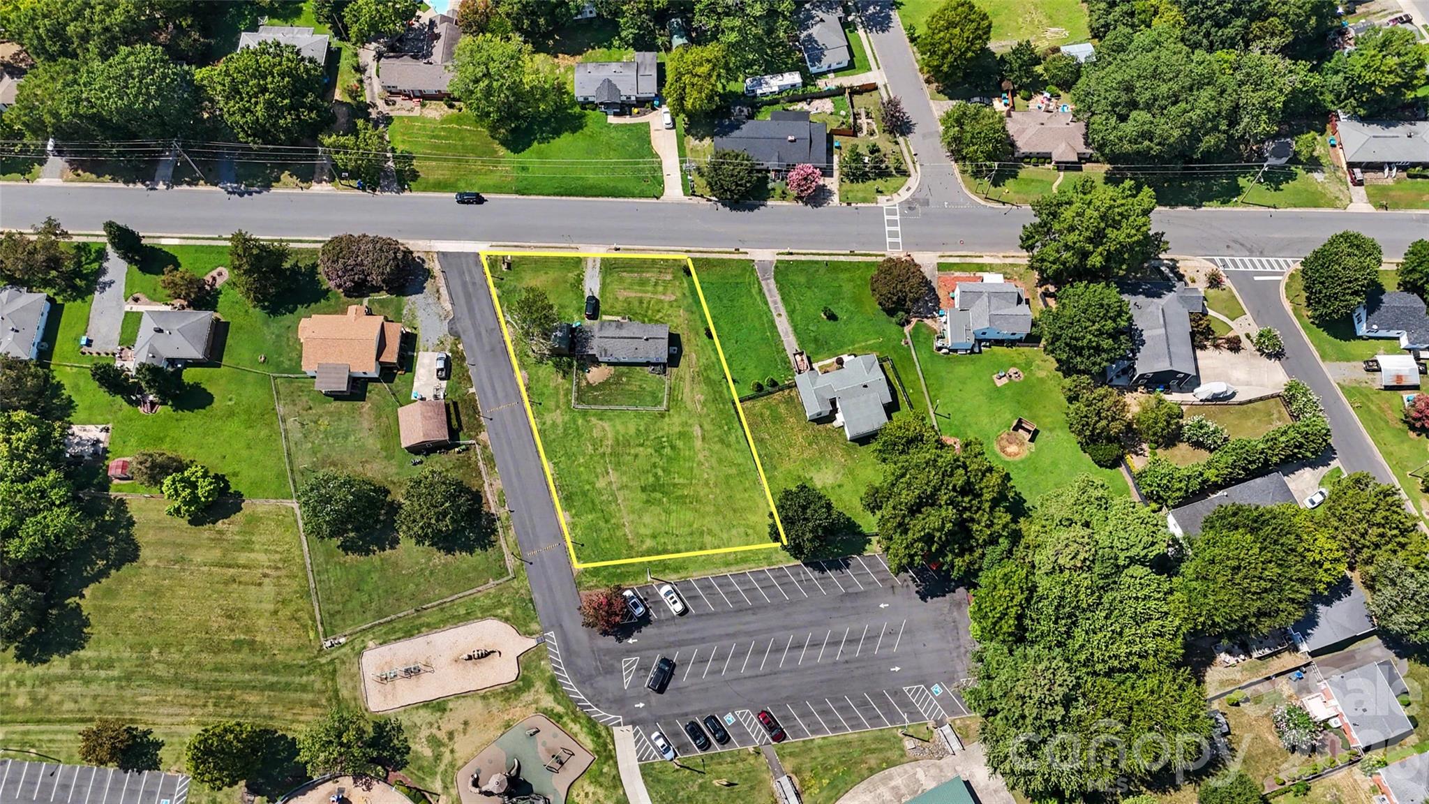 main property photo 8