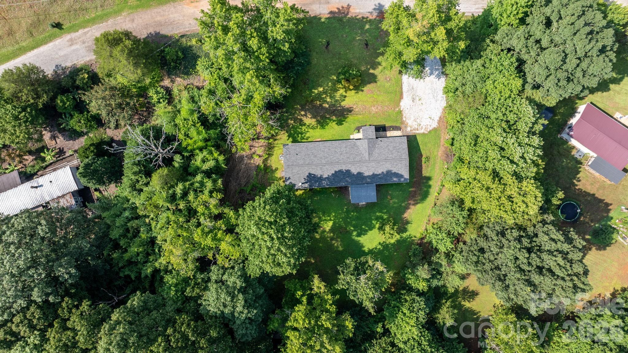 main property photo 35