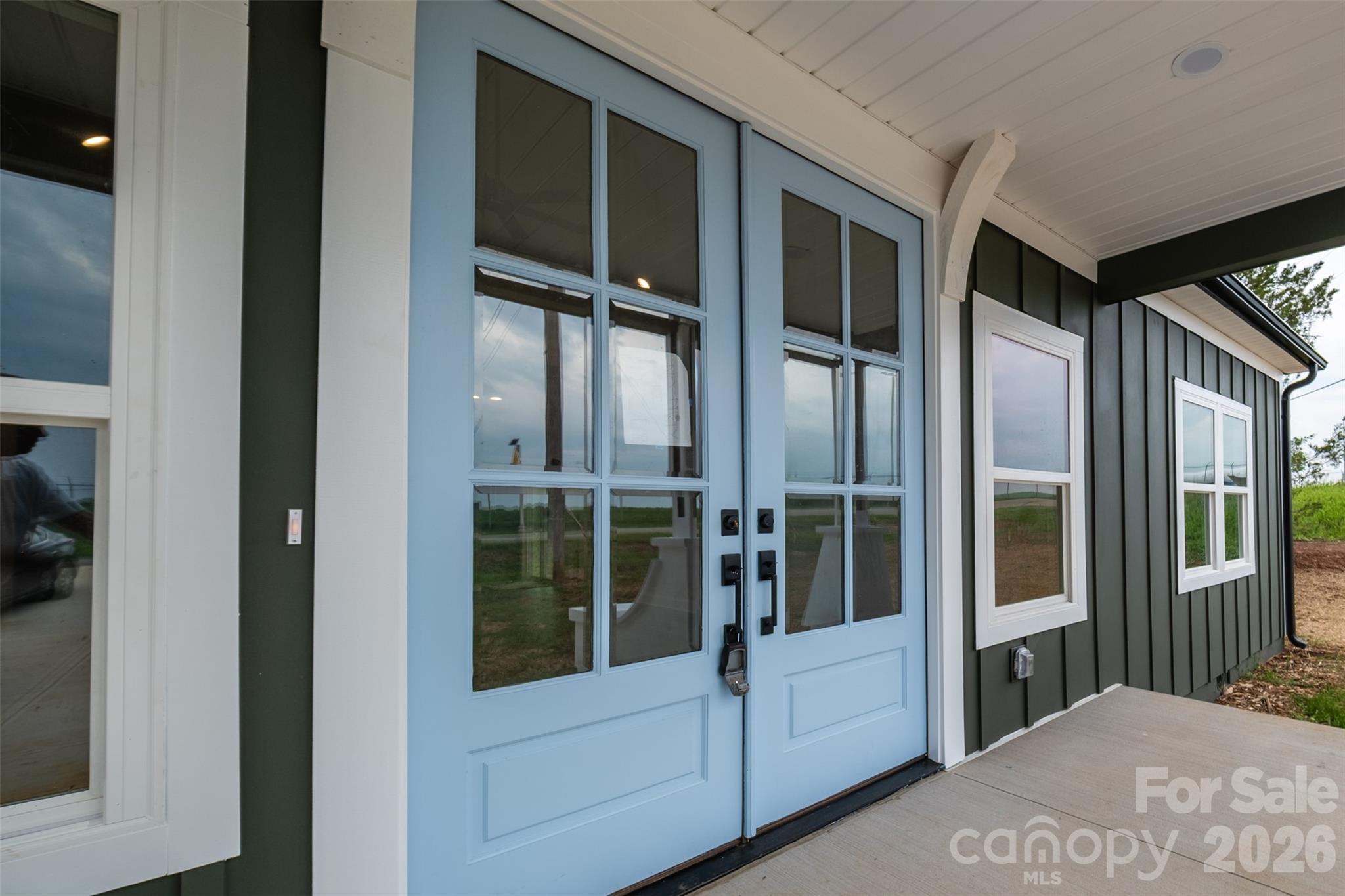 main property photo 30