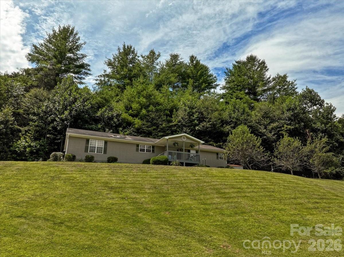 main property photo 28