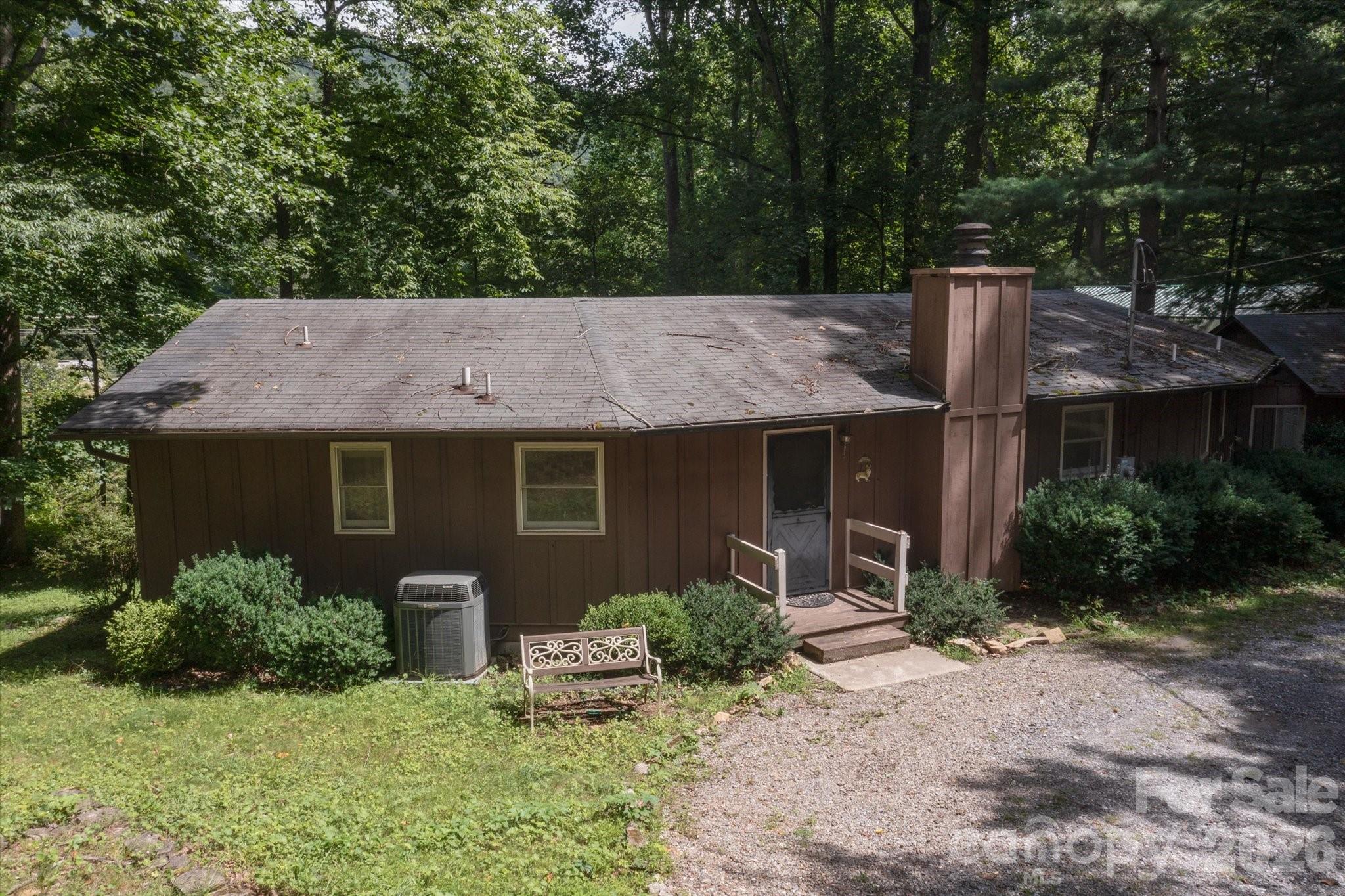 main property photo 24