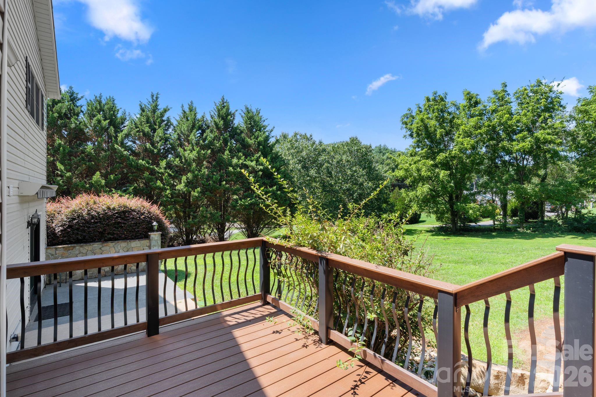main property photo 14