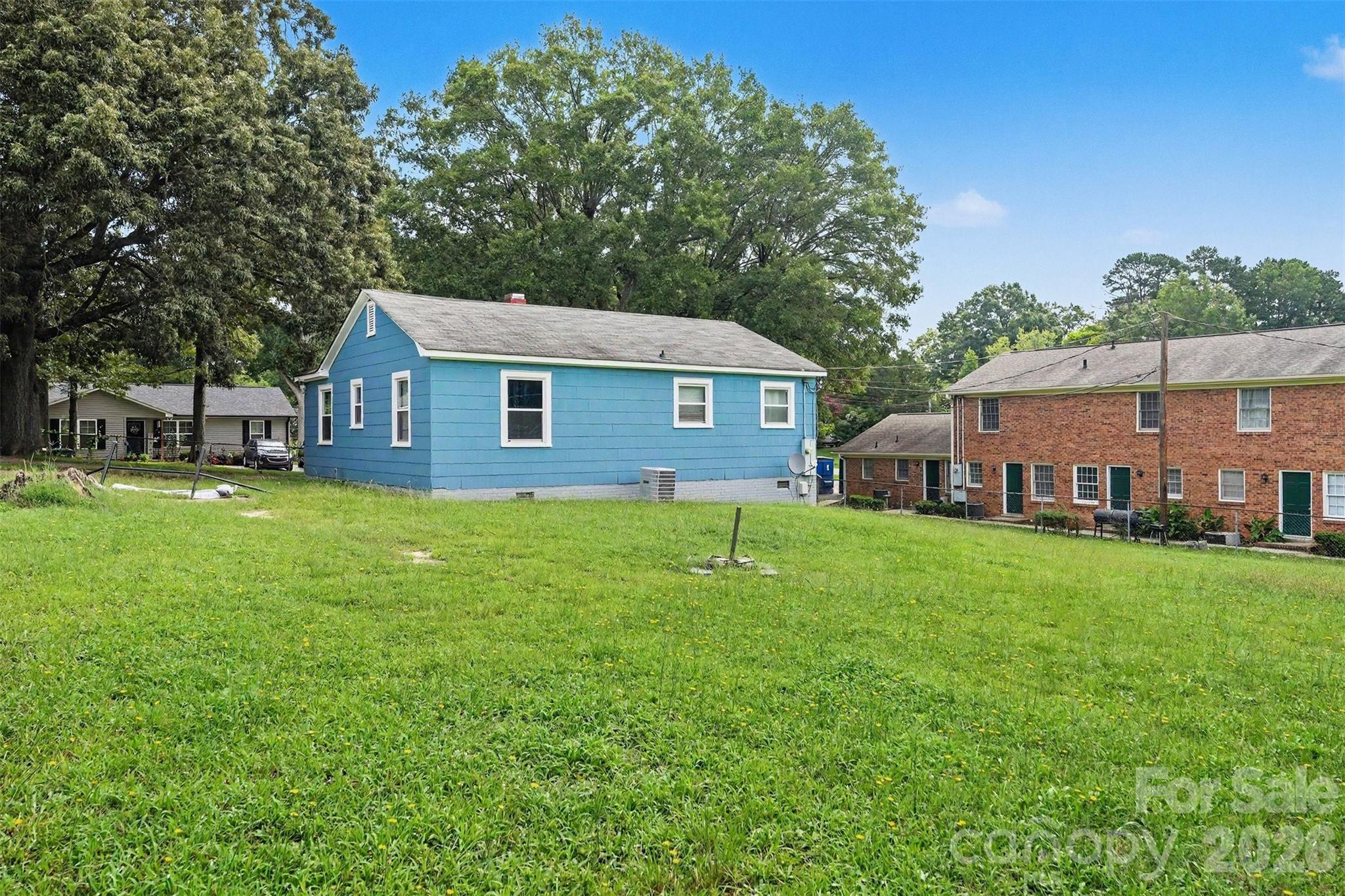 main property photo 16