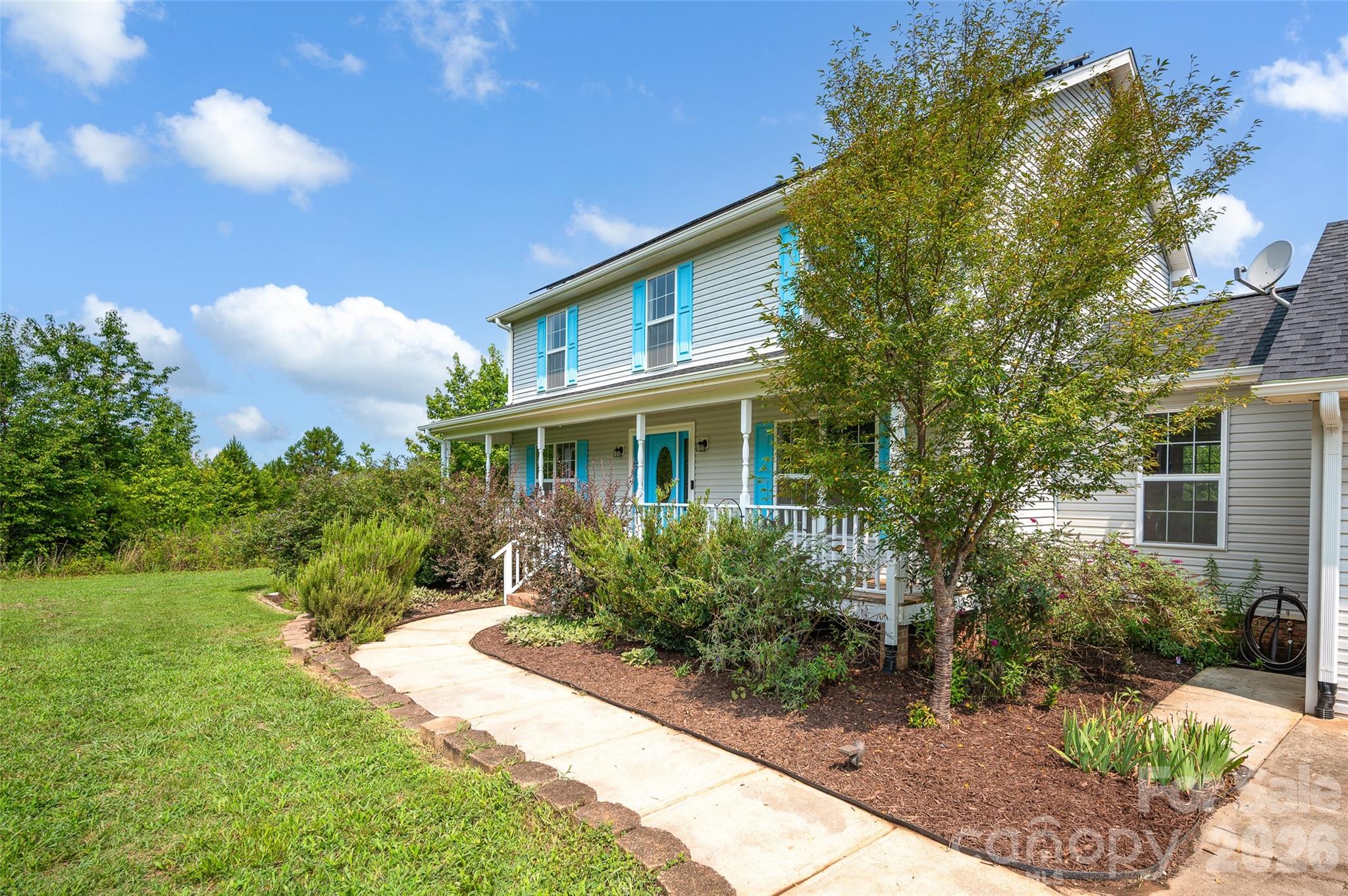 main property photo 3