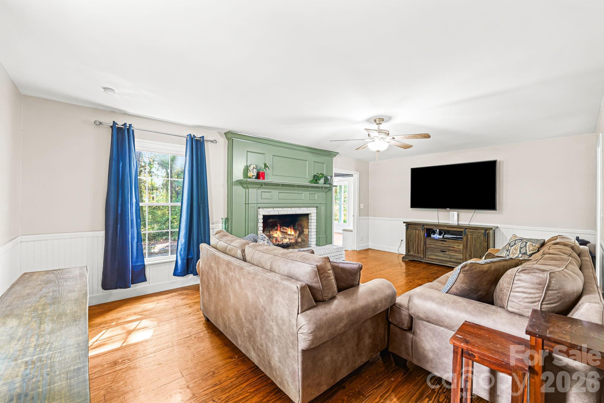 main property photo 7