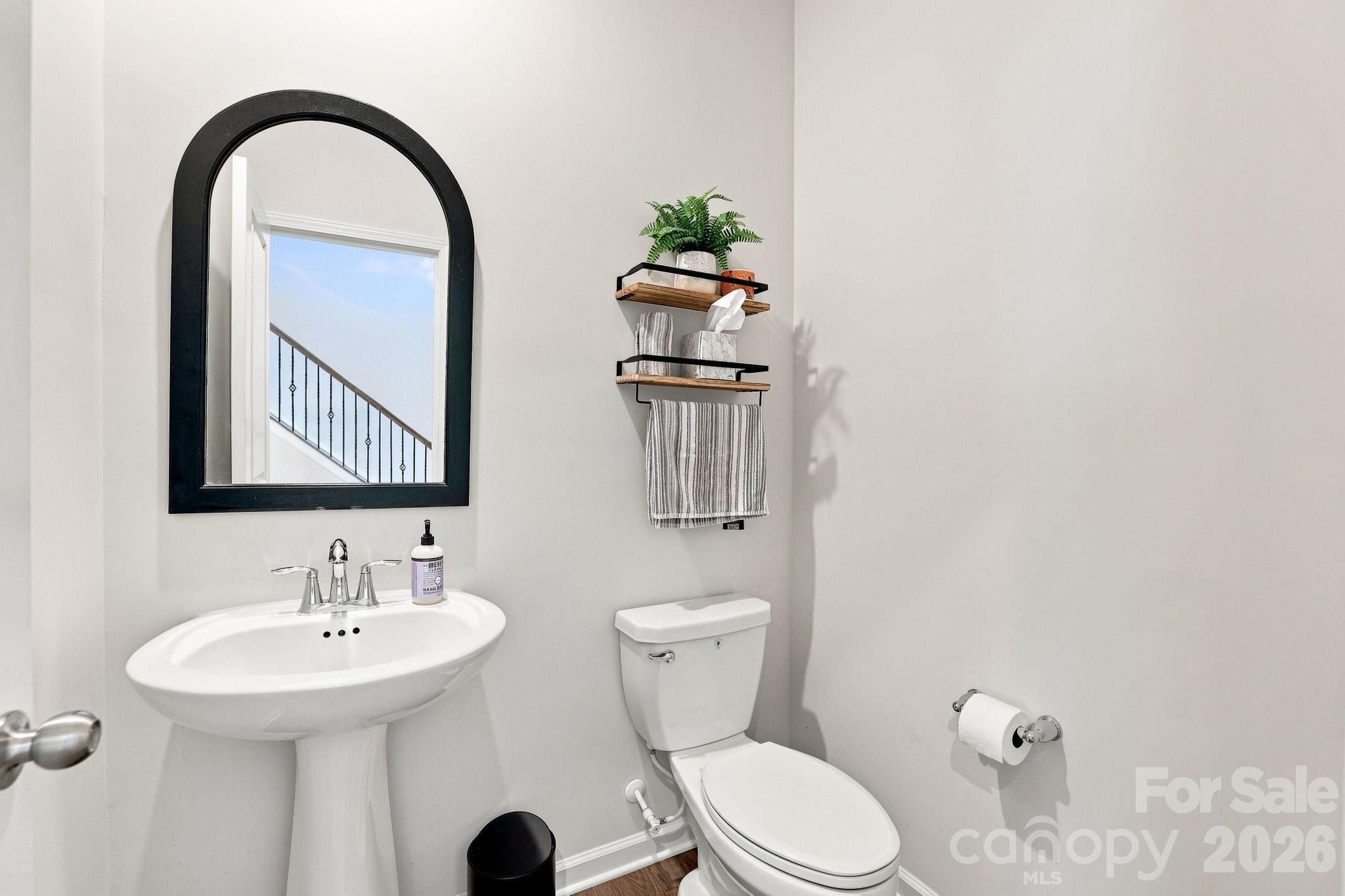 main property photo 17