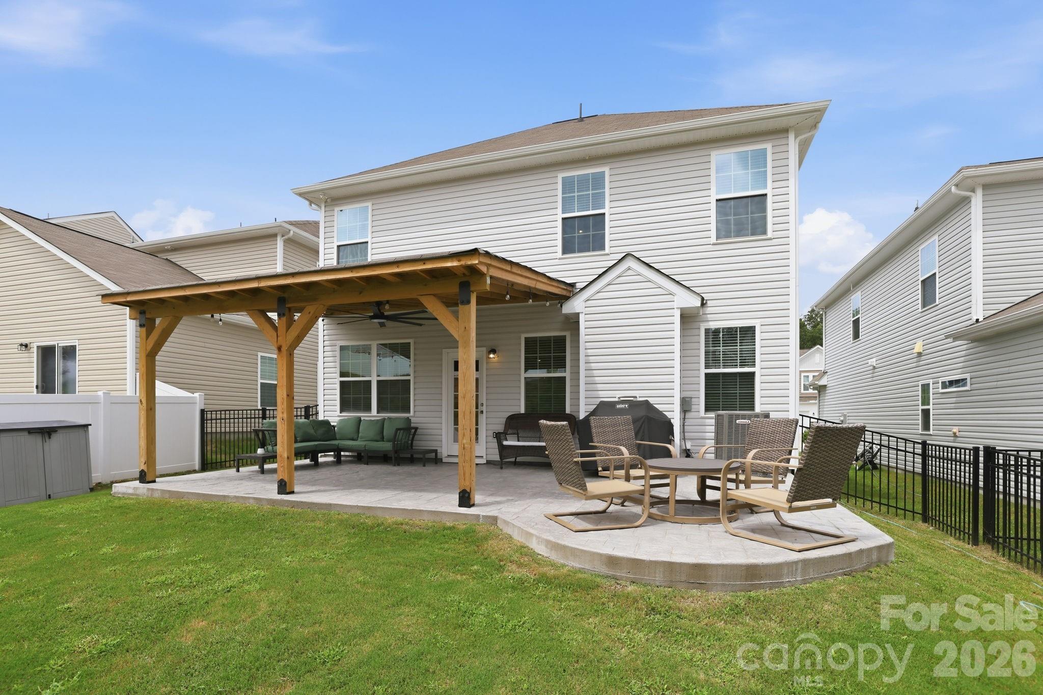 main property photo 34