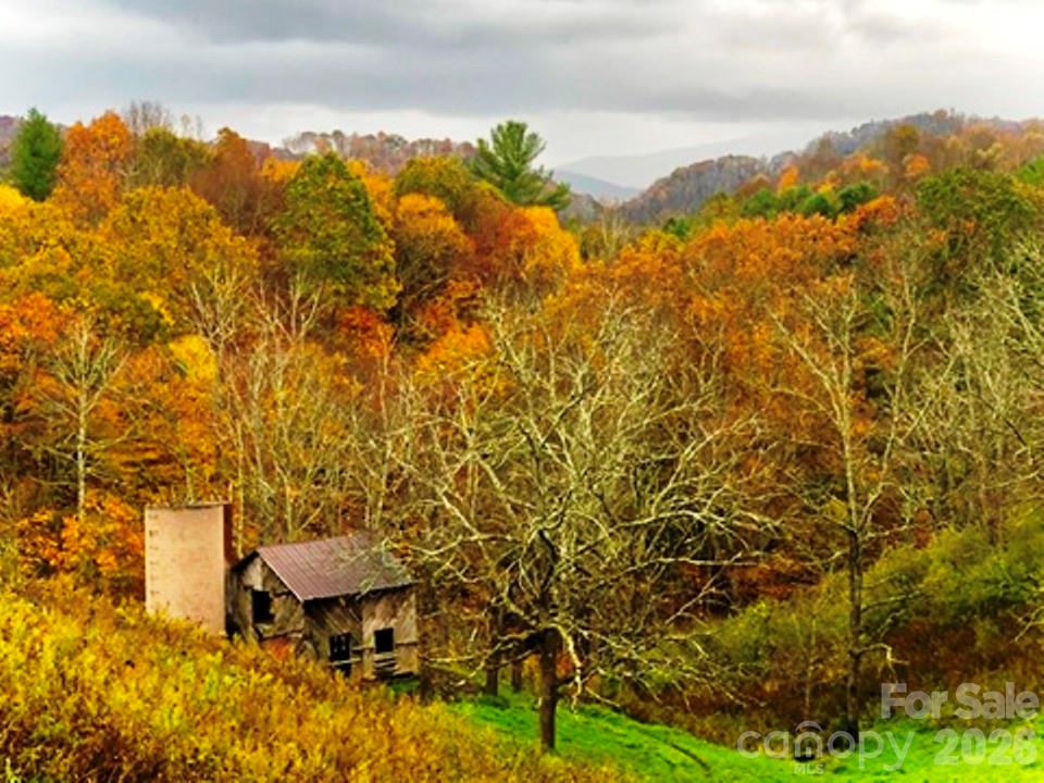 main property photo 30