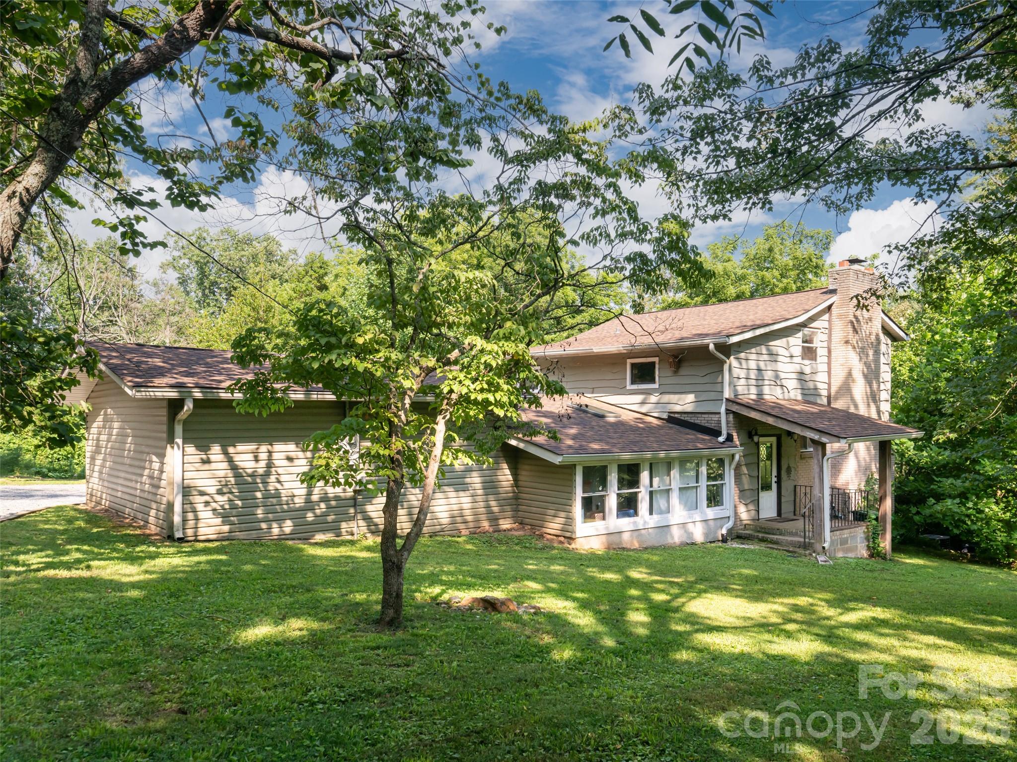main property photo 0