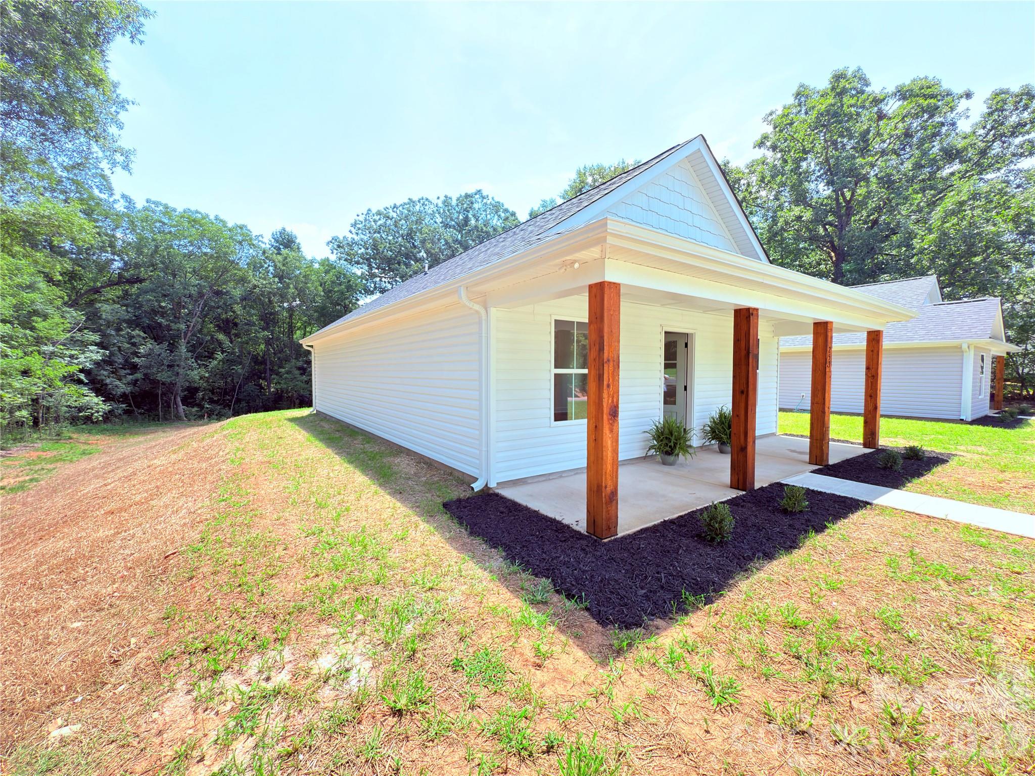 main property photo 22
