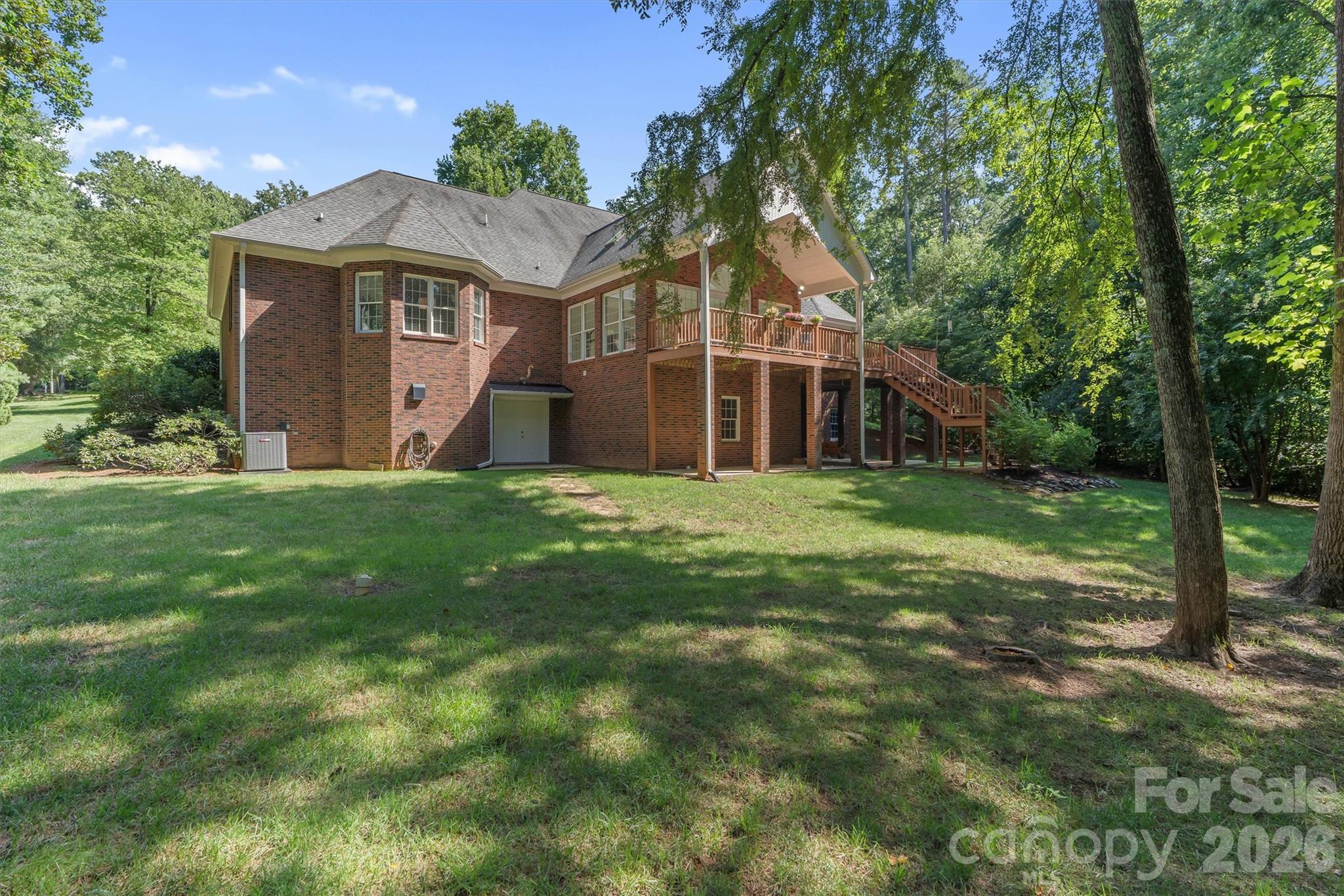 main property photo 41