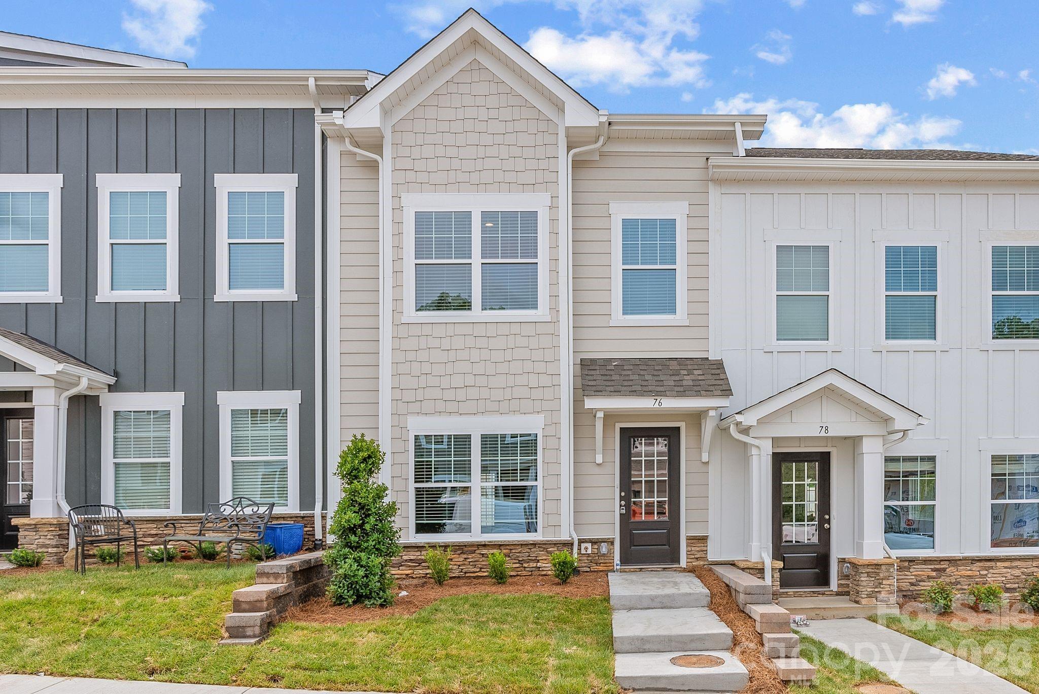 main property photo 0