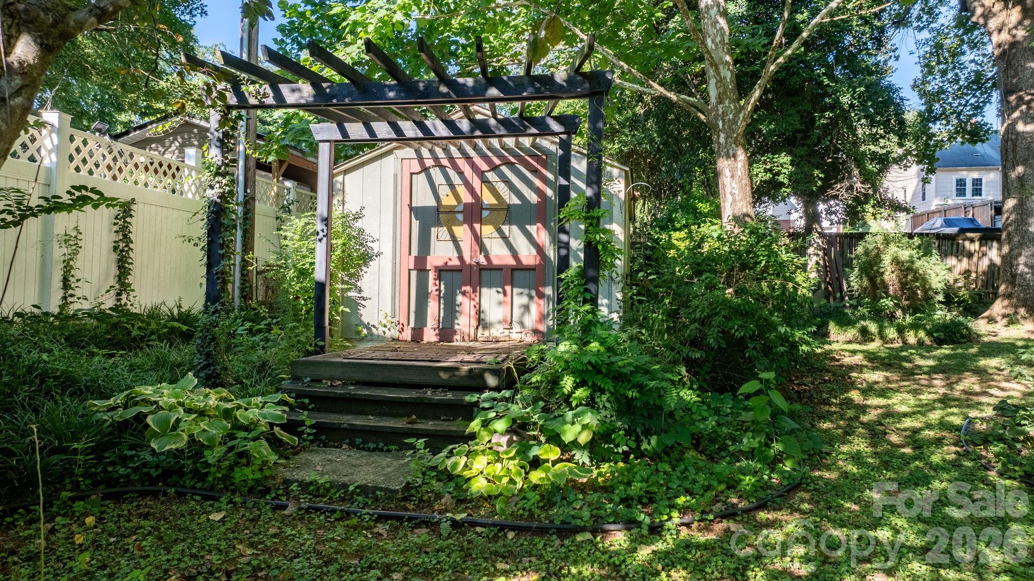 main property photo 27