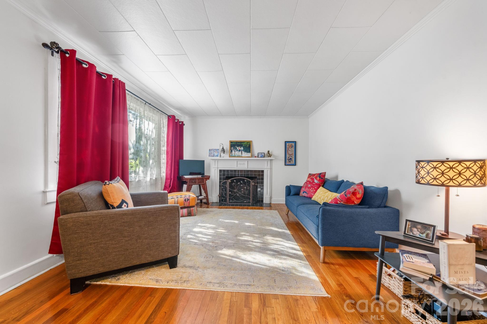 main property photo 7