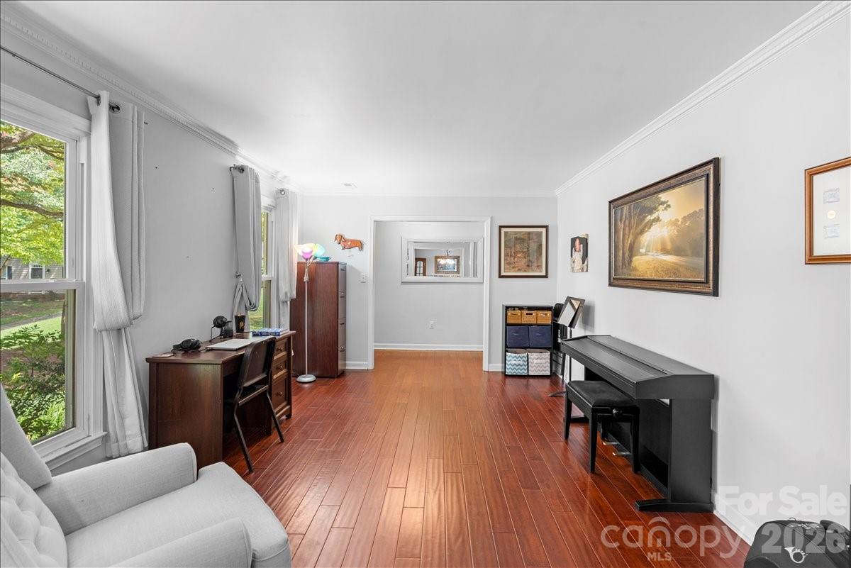 main property photo 15