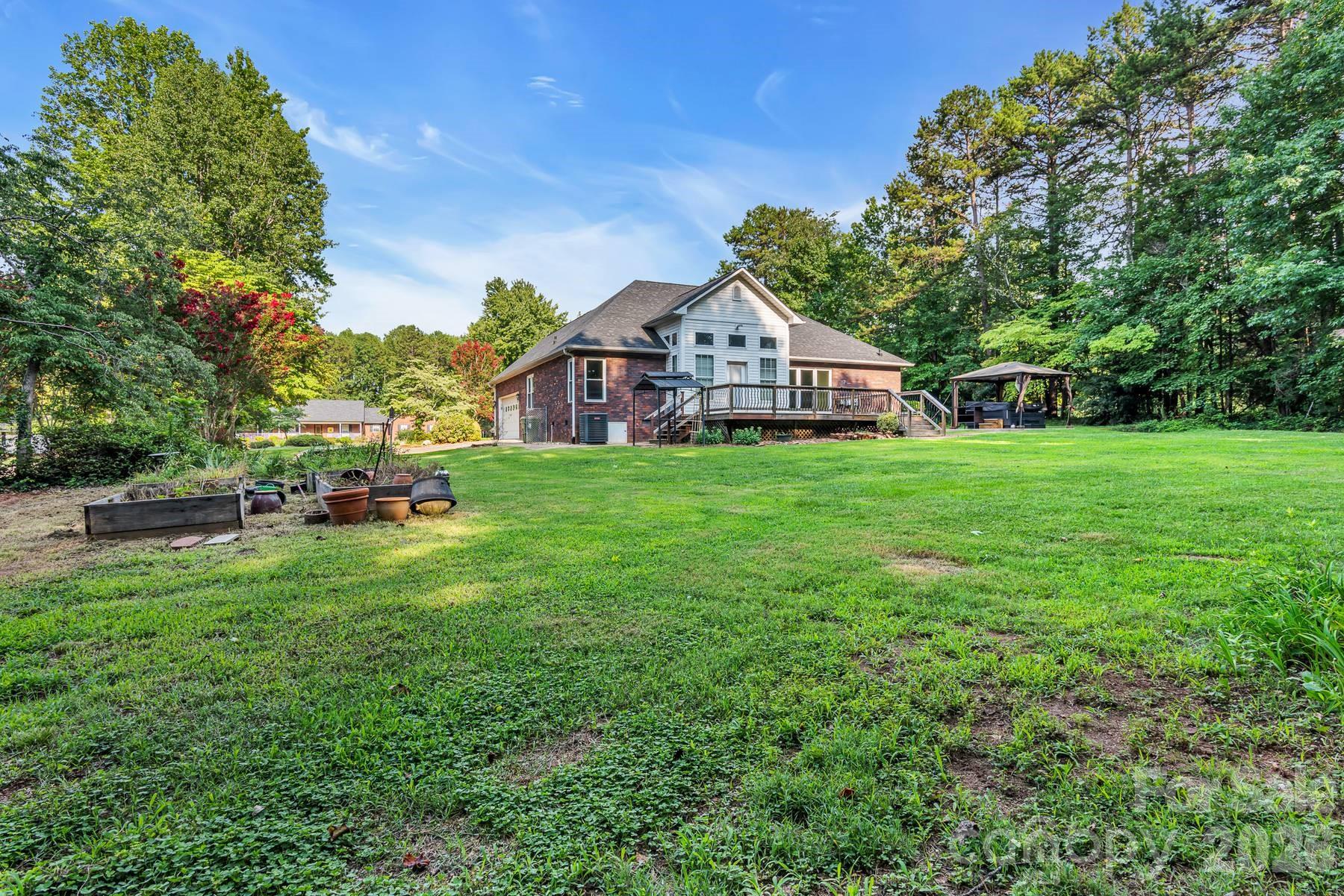 main property photo 39