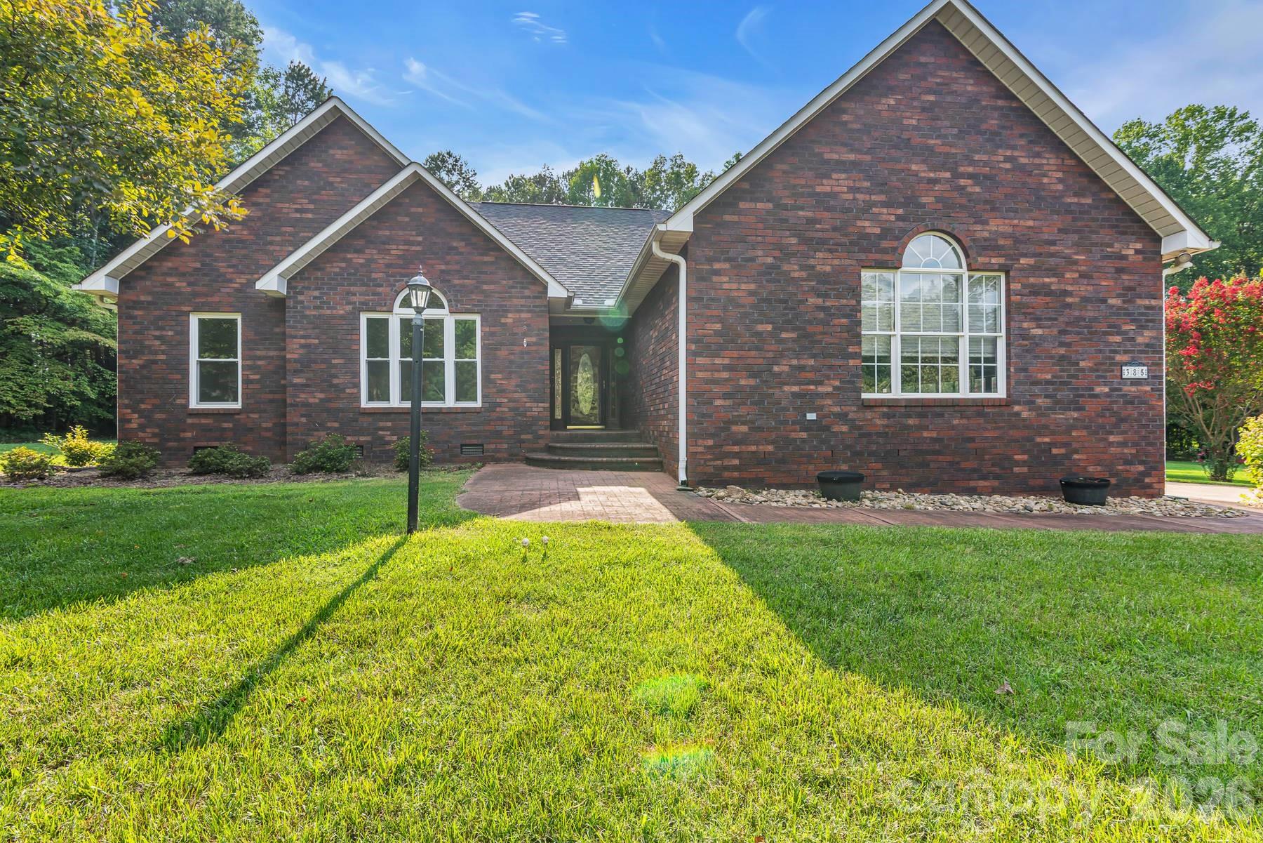 main property photo 4